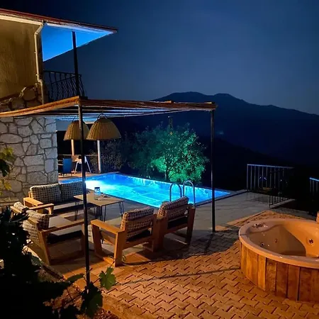 Mavi Ve Yesilin Sonsuz Tonu Casa de Férias Fethiye